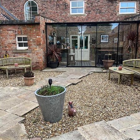 Newsham Grange Farm Bed and Breakfast Thirsk Buitenkant foto
