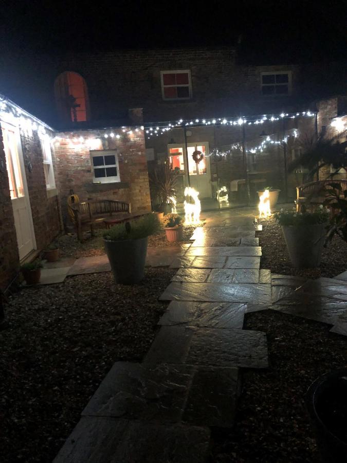 Newsham Grange Farm Bed and Breakfast Thirsk Buitenkant foto
